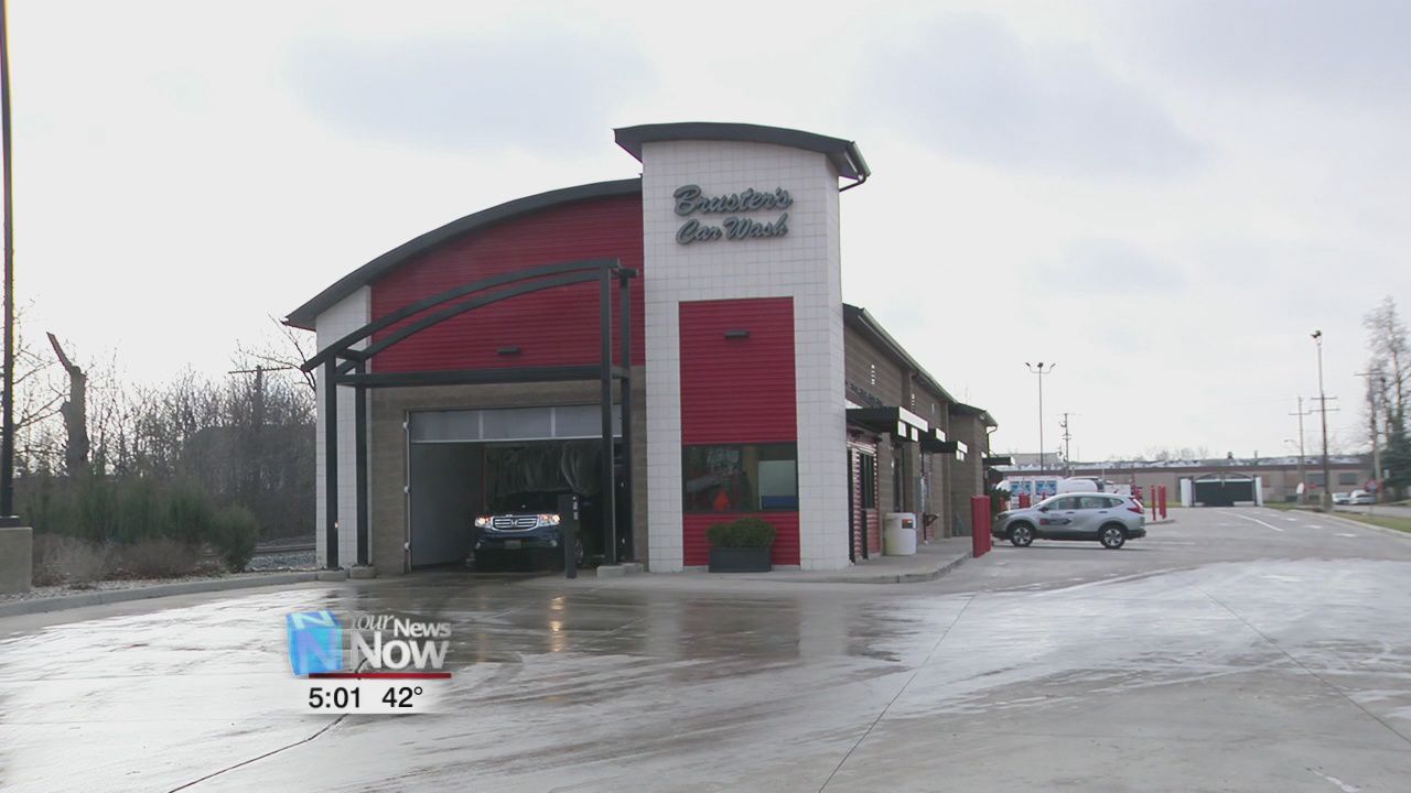 Businesses remain open and are feeling the effects of Bellefontaine Ave. construction